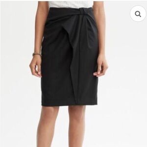 Banana Republic Bow Skirt Black Size 4